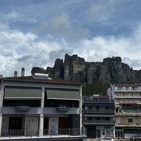 The Side Of Meteora Majestic Apartment 卡兰巴卡 外观 照片