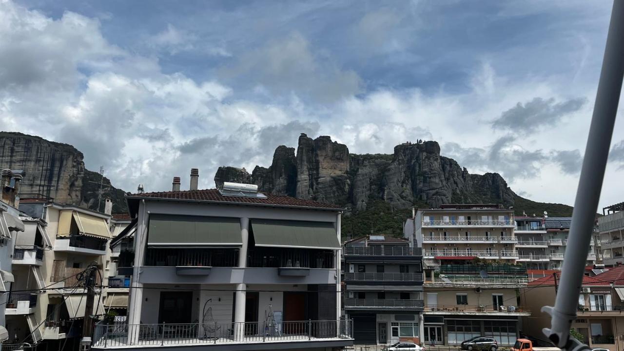 The Side Of Meteora Majestic Apartment 卡兰巴卡 外观 照片