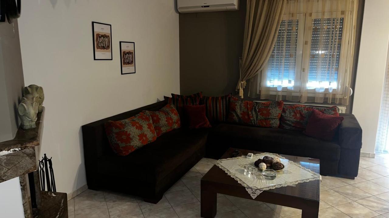 The Side Of Meteora Majestic Apartment 卡兰巴卡 外观 照片